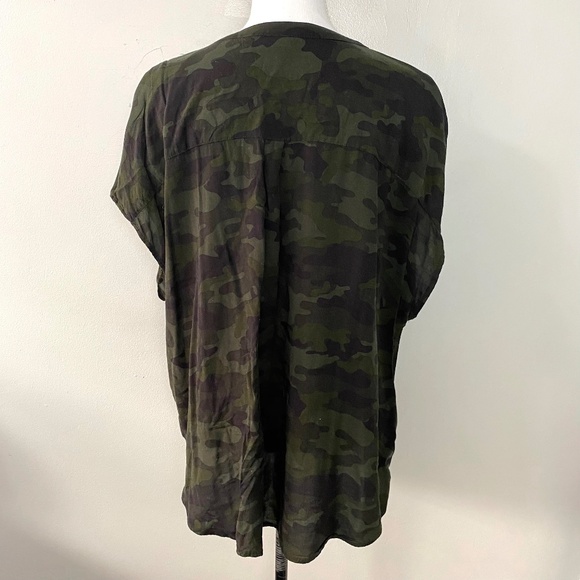 Torrid Camo Dolman Challis Button Down Shirt Top - Picture 4 of 5